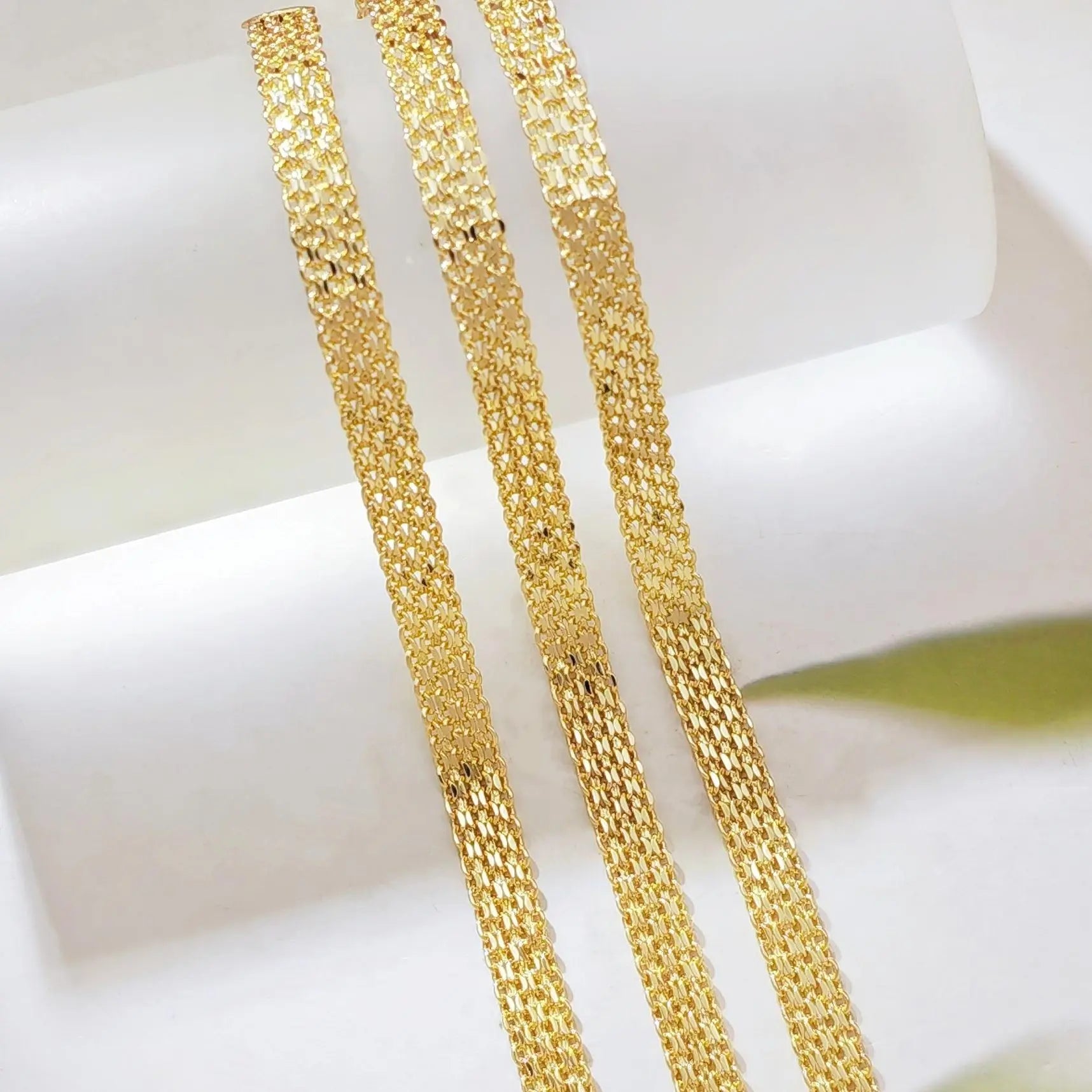 18K Gold Plated Wide Mesh Chain Bracelet for Women, 8.07 Inch Braided Weave Link Bracelet with Lobster Clasp, Dainty Non-Tarnish Gold Jewelry Gift for Daily Wear